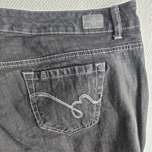 BandolinoBlu Jeans Women's 18W (41Wx29L) Mandie Black Stretch LB2207 YD-SBK - Picture 12 of 16